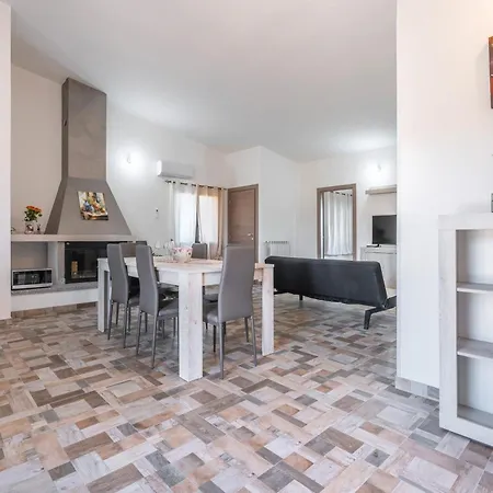 Πανσιόν Gutturu E Forru