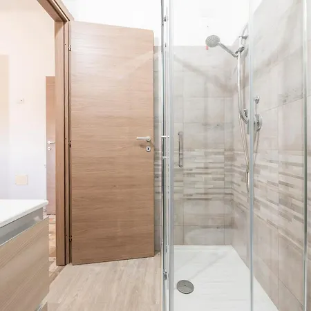 ゲストハウス Gutturu E Forru 3*